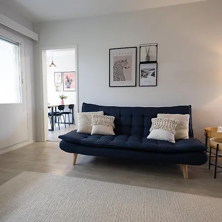 Relaxed Escape With Free Parking And A Game Corner *