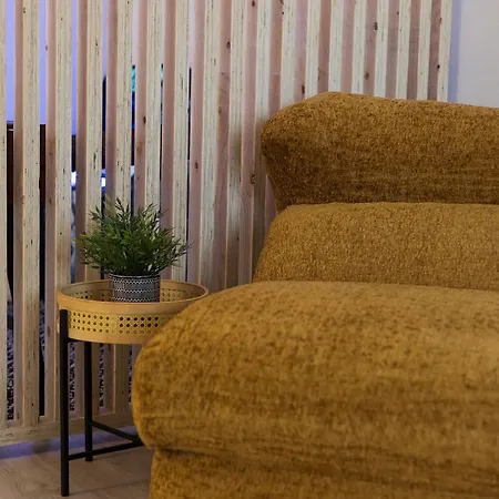 Apartment Relaxed Escape With Free Parking And A Game Corner *
