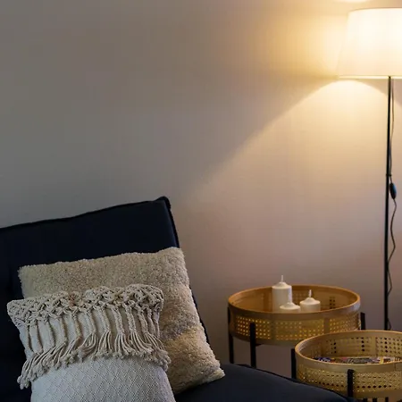 Apartment Relaxed Escape With Free Parking And A Game Corner