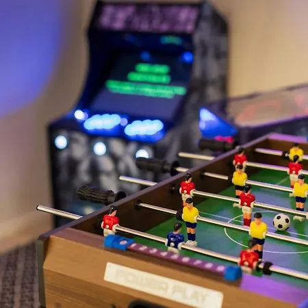 Apartment Relaxed Escape With Free Parking And A Game Corner *