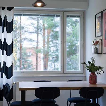 Relaxed Escape With Free Parking And A Game Corner Apartment *