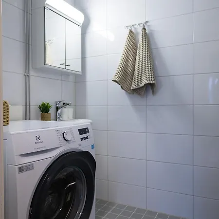 Relaxed Escape With Free Parking And A Game Corner Apartment *